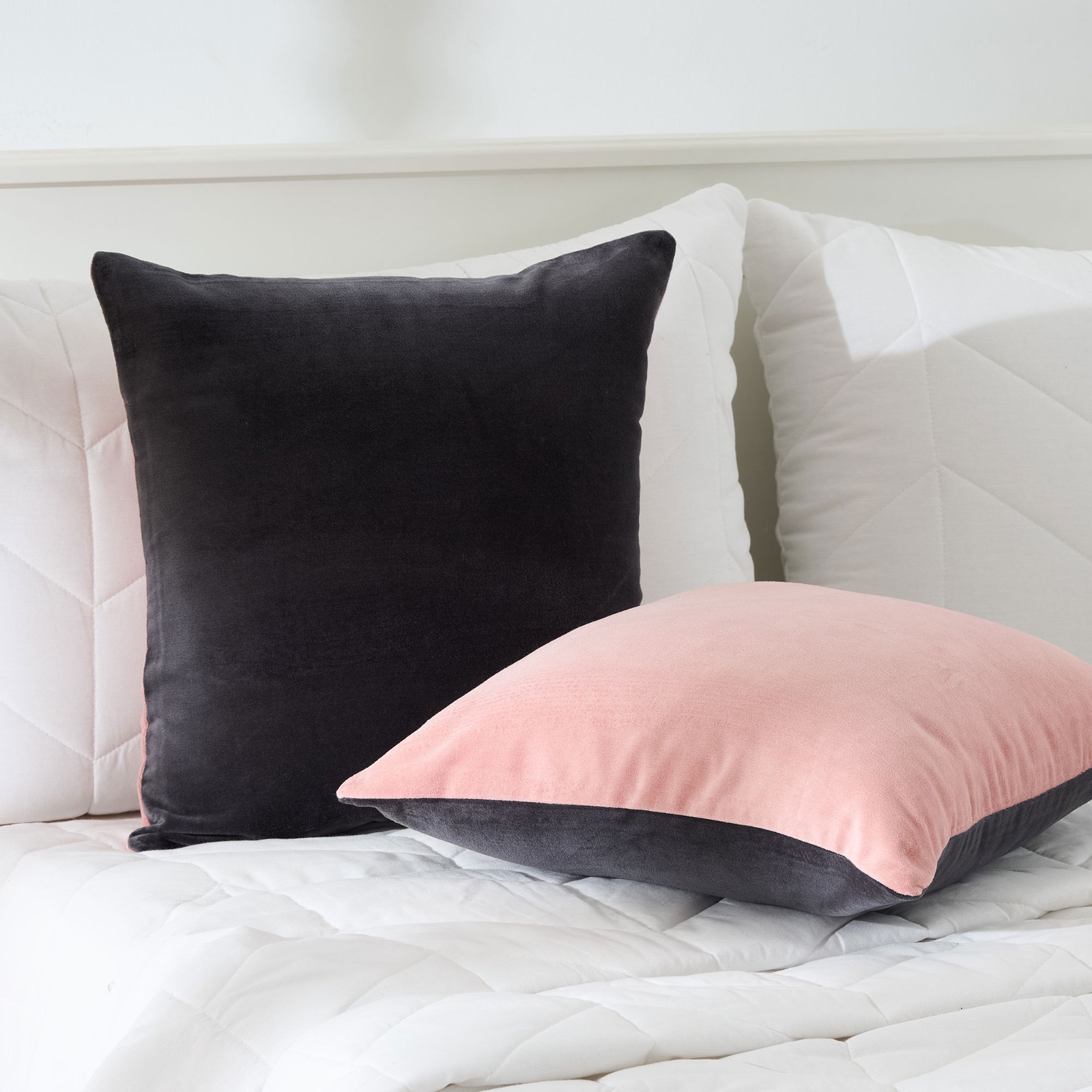 Two tone velvet cushion cover
